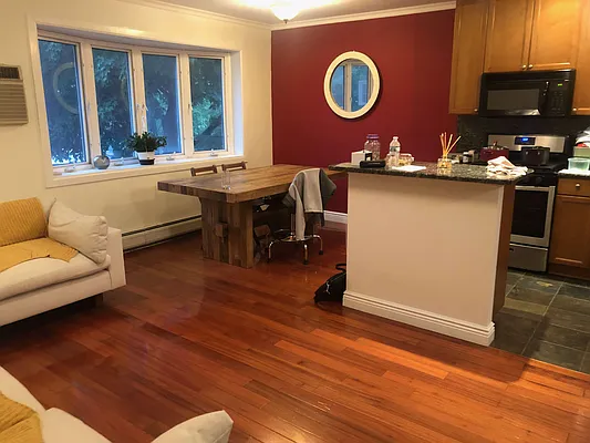 Rented by Papp Realty | media 15