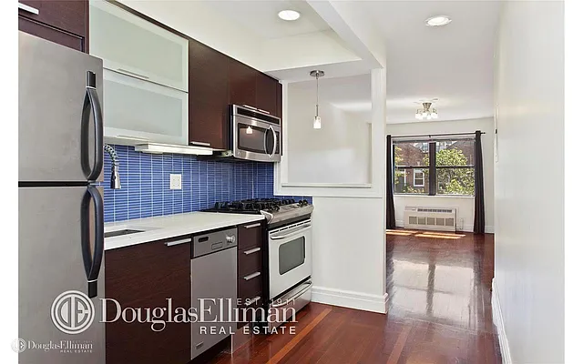 Rented by Douglas Elliman | media 17