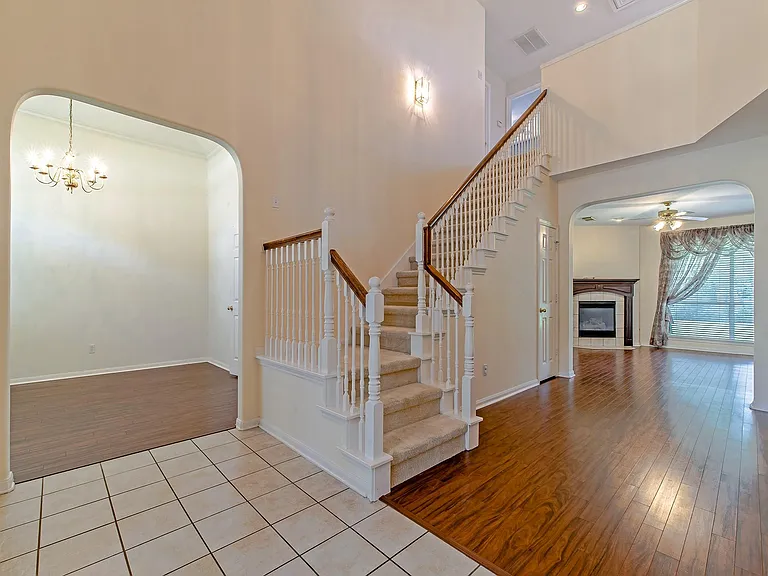2123 Hill Canyon Ct — Photo 15