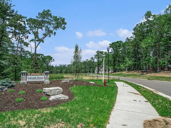 18 Duneside Trl, Muskegon, MI 49441