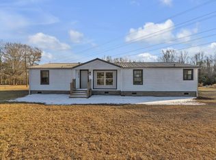 3079 Lakeview Dr, Laurens, SC 29360