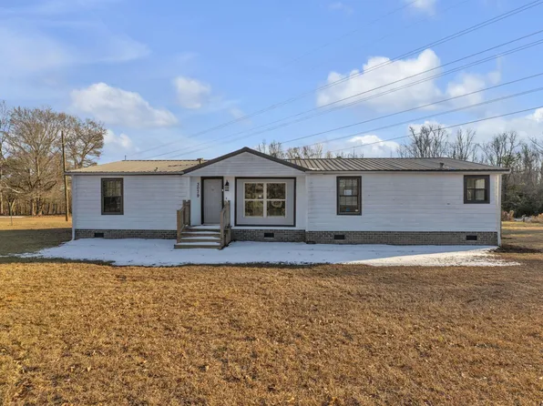 3079 Lakeview Dr, Laurens, SC 29360