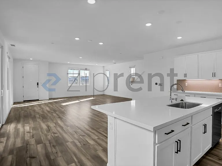 1518 N Central Ave #A — Photo 16