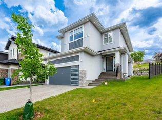 53 N Hampstead Mews NW, Calgary, AB T3A2Z5