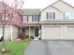 87 Pebble Creek Dr, Lititz, PA 17543