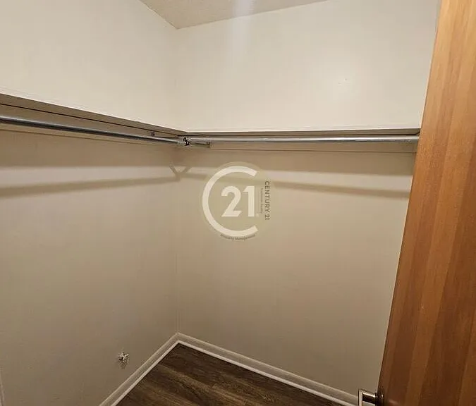 405 32nd St #103 — Photo 14