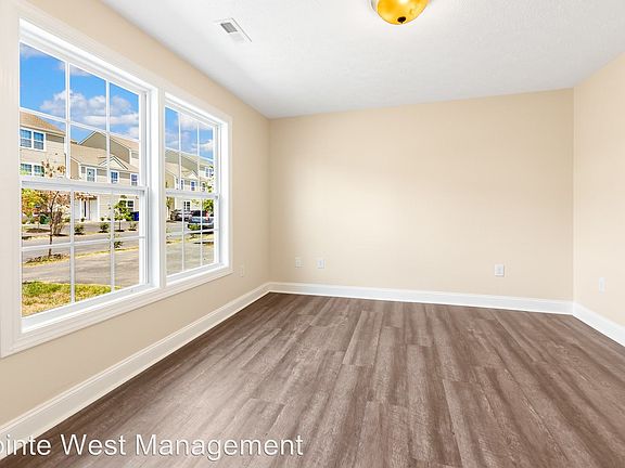 4th image of 320 Twig St