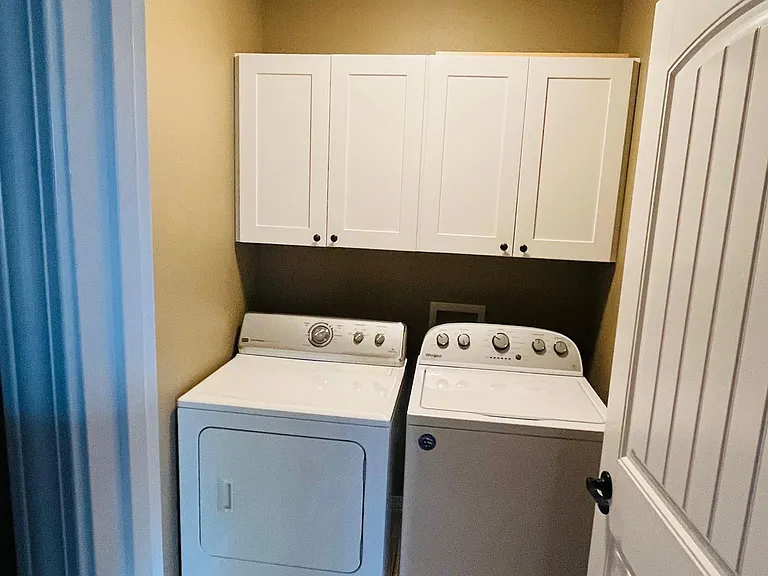 261 Redwood Ln — Photo 25