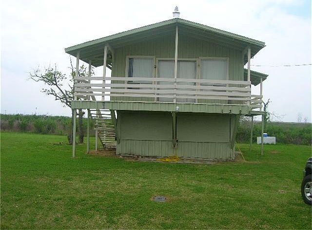 1st image of 1325 Martinique Ln
