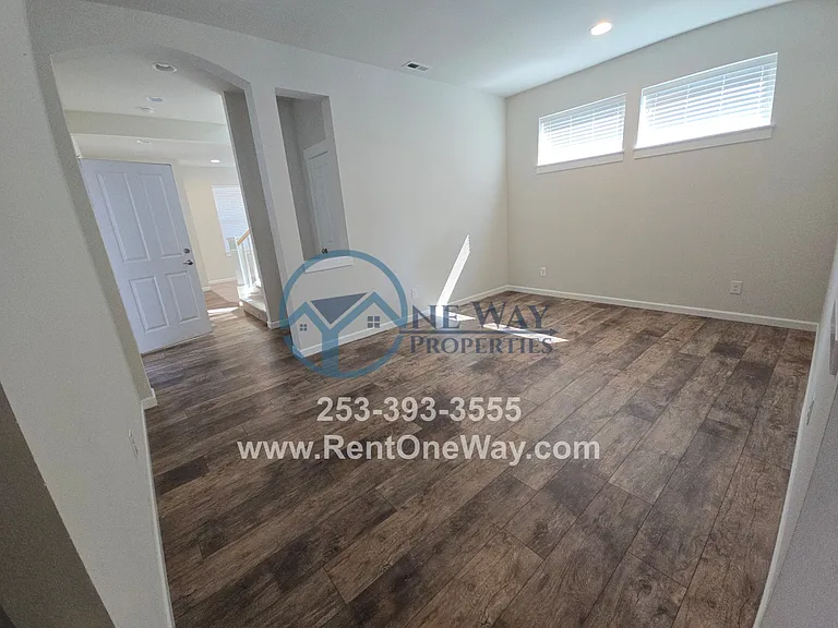 10518 191st Street Ct E — Photo 4