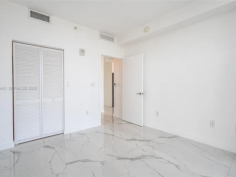 8425 Crespi Blvd #303 — Photo 12