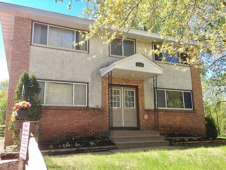 5751 Quincy St #4 — Photo 6