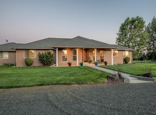 158 Blackberry Ln, Walla Walla, WA 99362