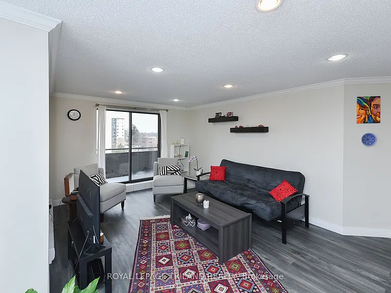 75 Huxley St #605 — Photo 9