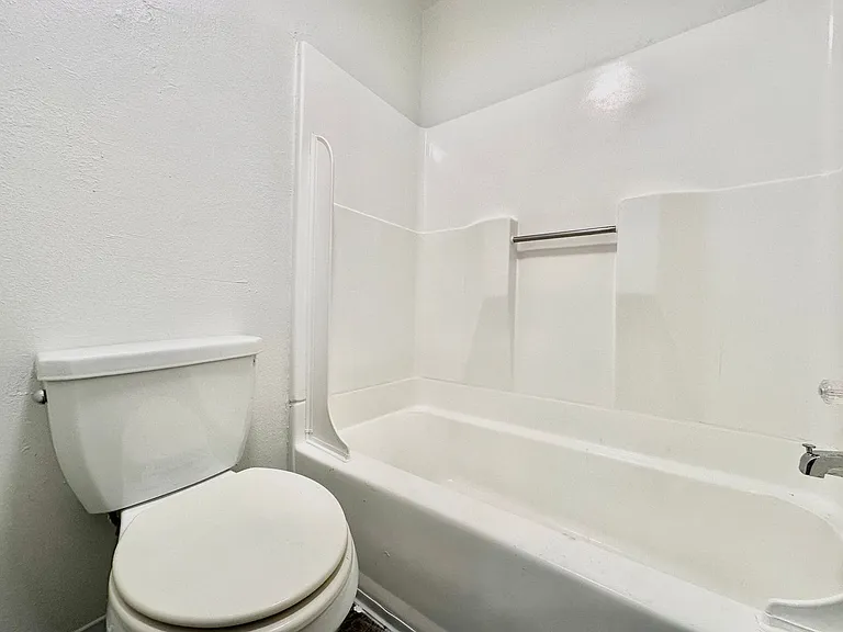The Campus Edge Apartments — Photo 25