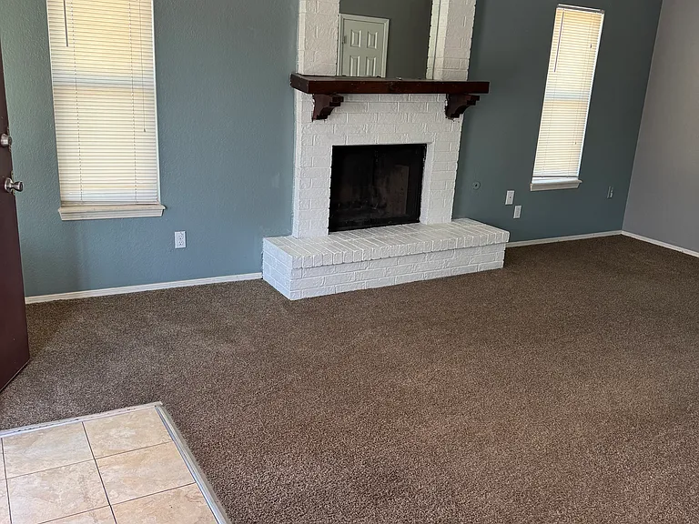 10609 Cuatro Vistas Dr #D — Photo 2
