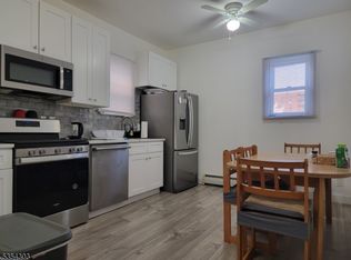 26 E Price St, Linden, NJ 07036