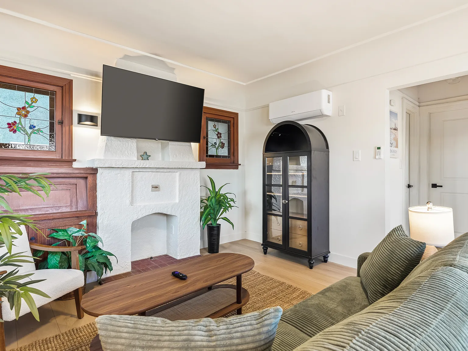 1 bed, $3,195 — Photo 1