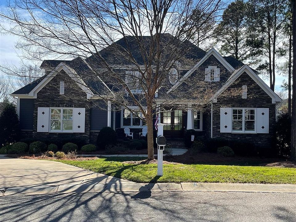 1st image of 166 Hopkinton Dr