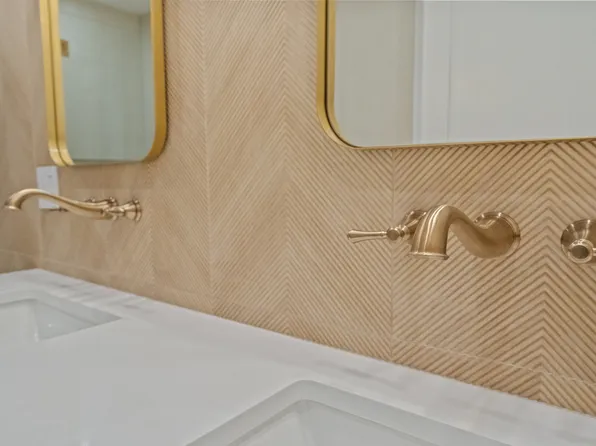 2729 Bedford Avenue image 16 of 33