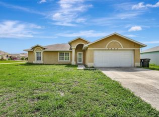 1992 SW Saga St, Port Saint Lucie, FL 34987