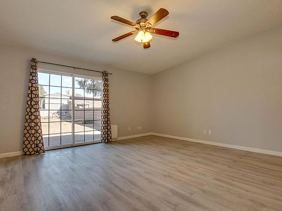 3rd image of 7008 N Village View Dr