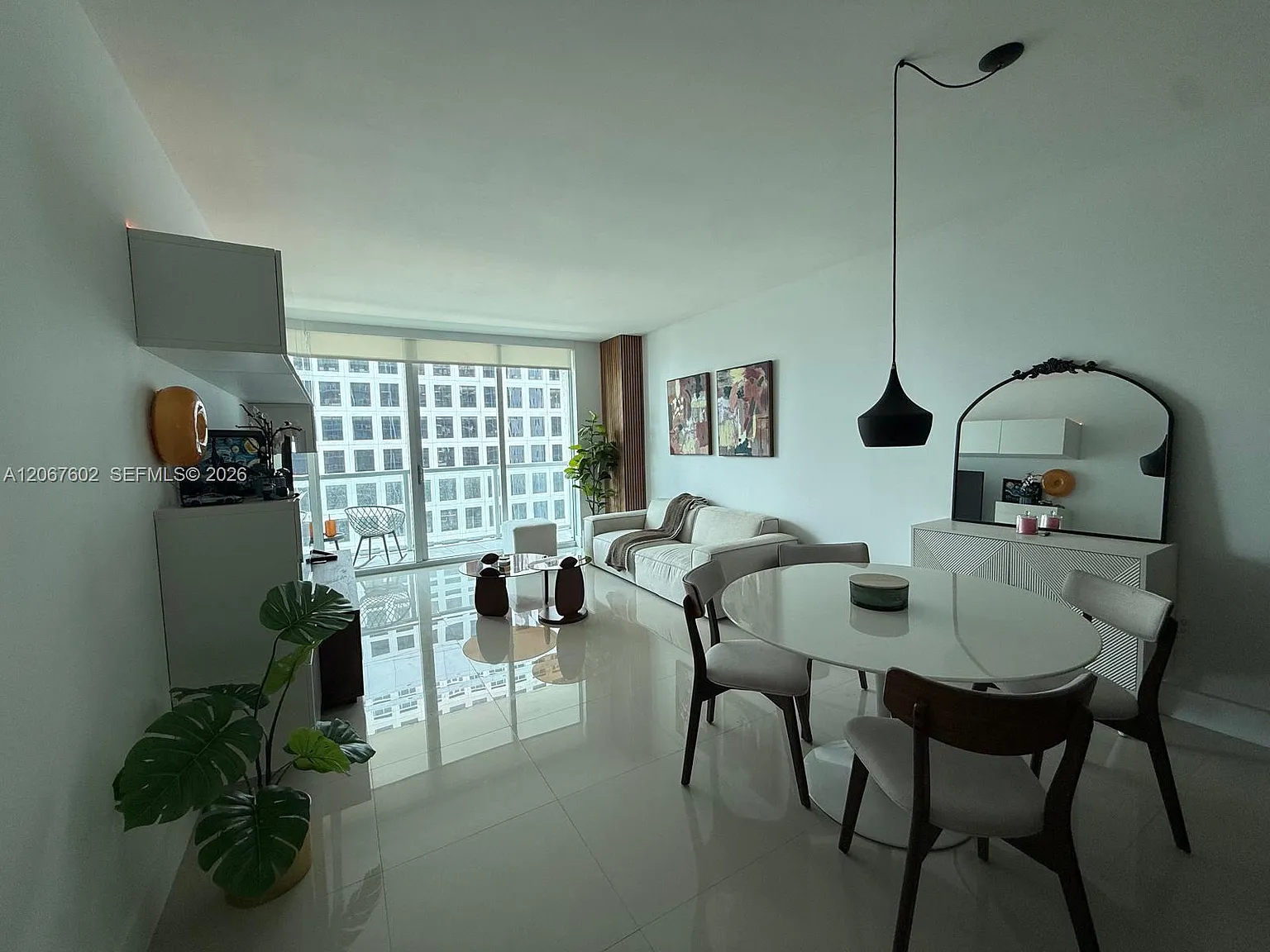 500 Brickell East Condo — Photo 2