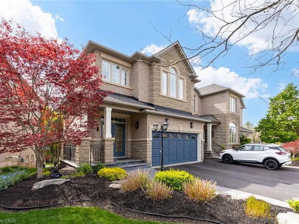 2328 Woodfield Rd, Oakville, ON L6H 6Y6