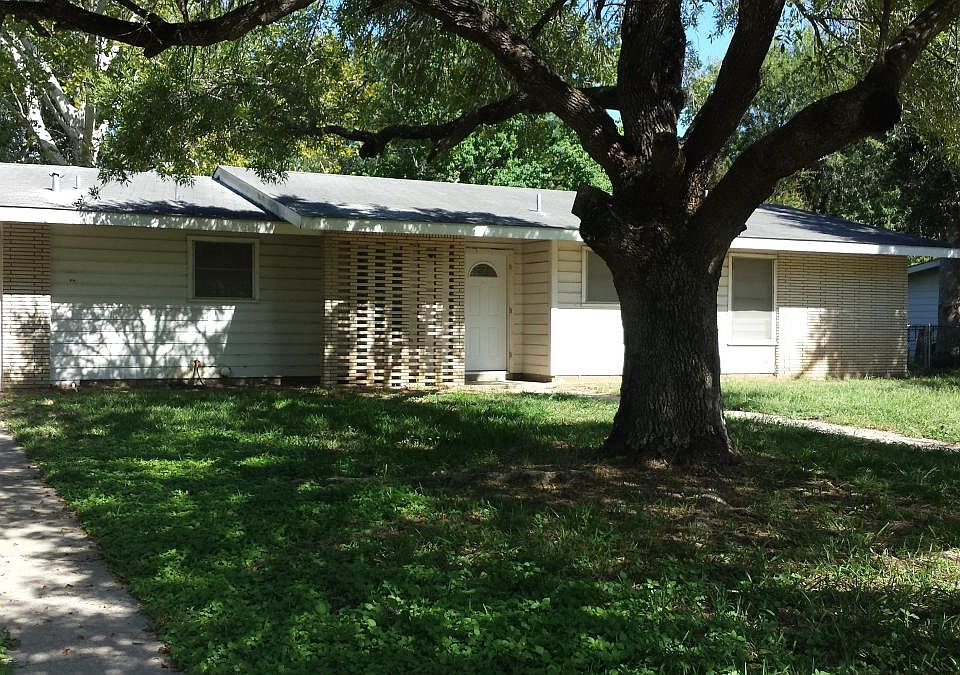 1st image of 1008 Abilene St