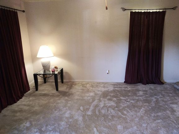 2nd image of 1426 Oakley Ave