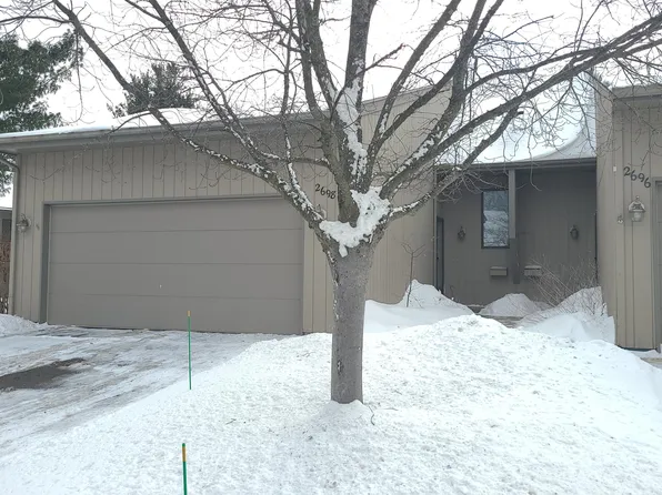 2698 Limestone Ln NE, Grand Rapids, MI 49525