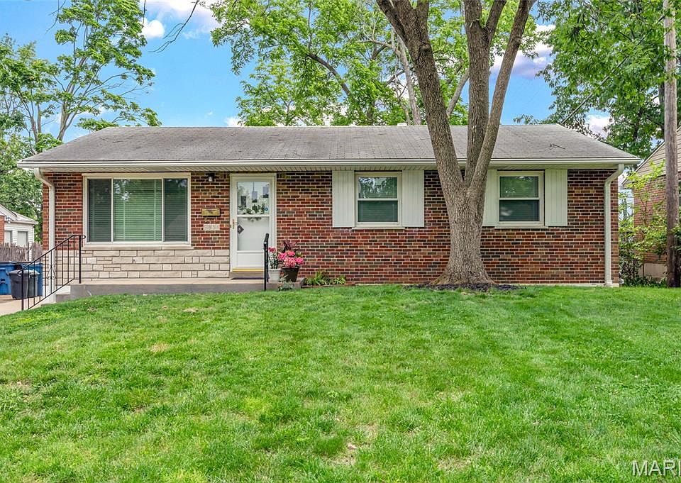 1st image of 9834 Glenmont Dr