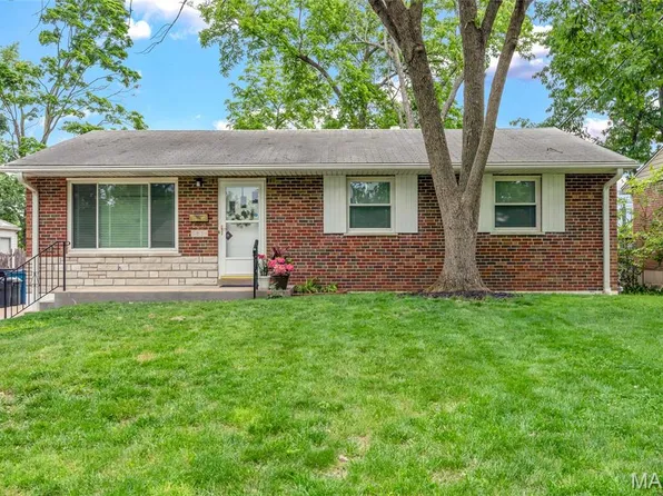 9834 Glenmont Dr, Saint Louis, MO 63123