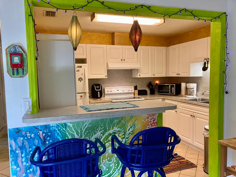 Fully furnished kitchen