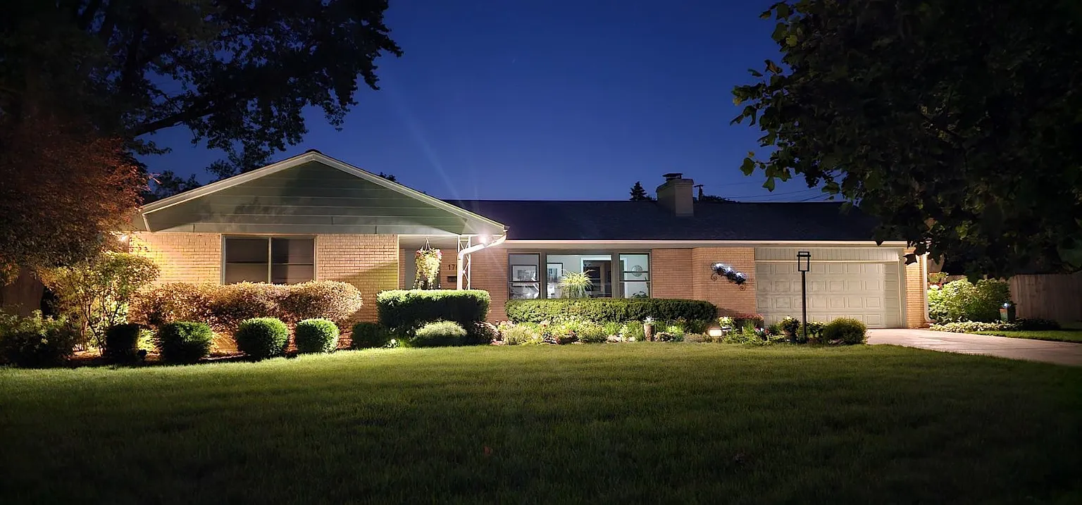 170 Alschuler Dr photo 1