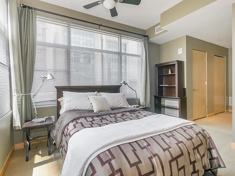 309 W Washington Ave #401 — Photo 28