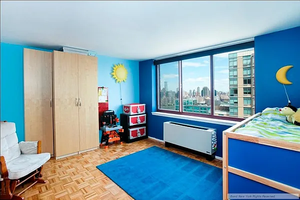 Sold by Bond New York | media 9
