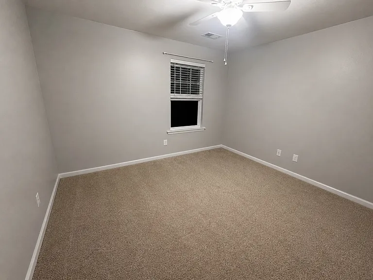 1502 Sanborll Landing Dr — Photo 12
