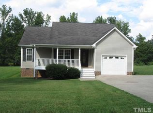 5120 Meadow Field Dr, Hillsborough, NC 27302