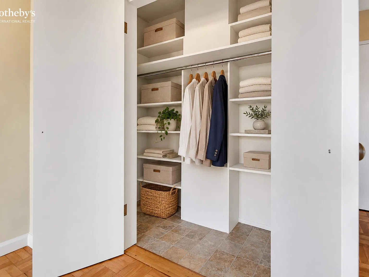 460 East 79th Street — Photo 4