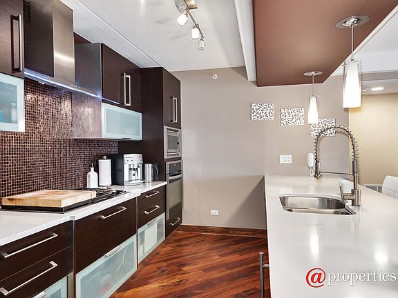 4th image of 4811 N Olcott Ave Unit 308