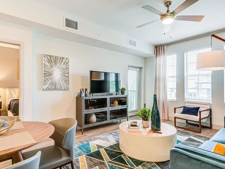 VIVE Apartments - Fort Myers, FL — Photo 13