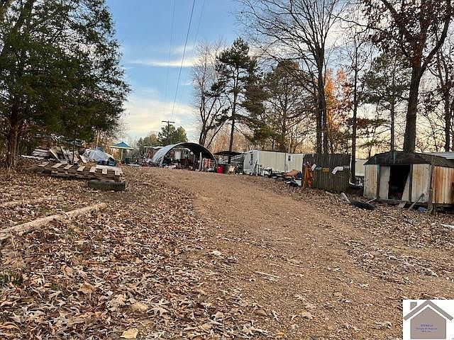 1st image of 215 Washburn Rd