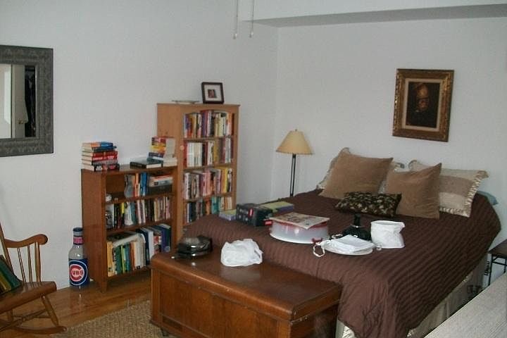 2nd image of 1553 N Mohawk St #2E