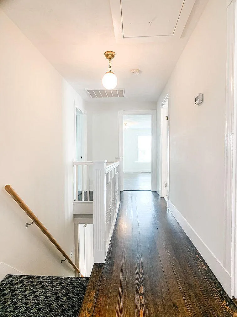 98 Bristol Rd — Photo 3