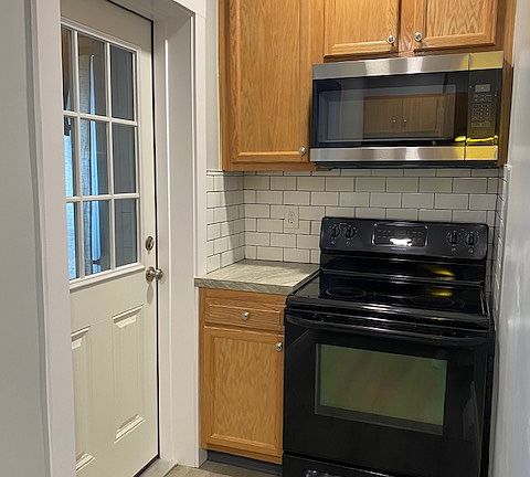 3rd image of 1296 Hird Ave #1296
