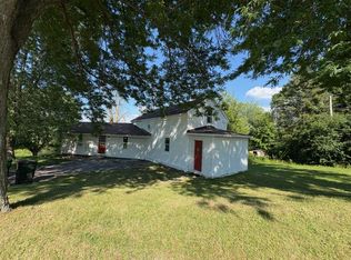 1753 River Dr, West Bend, WI 53090