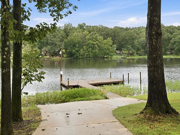 4th image of 7742 Barbara Dr