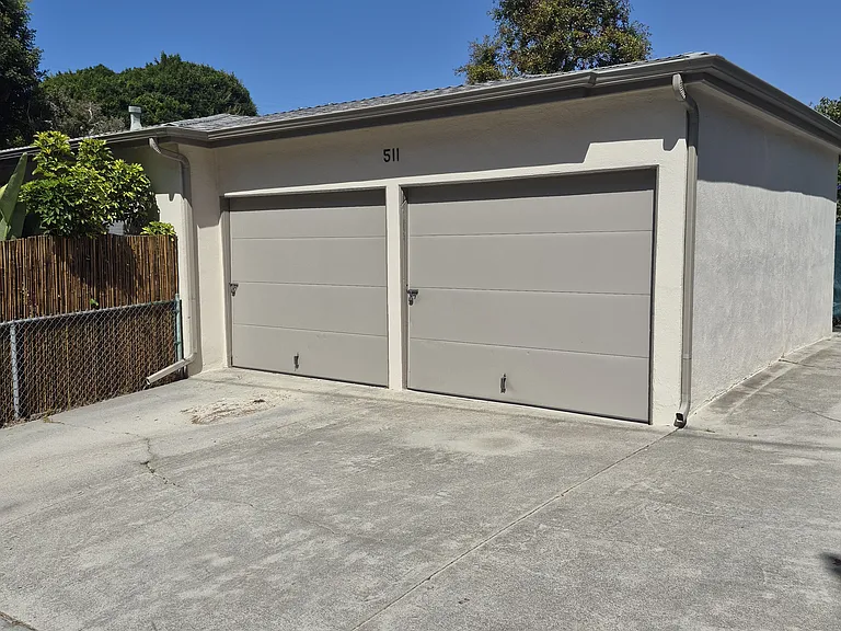 511 Strand St #A — Photo 2