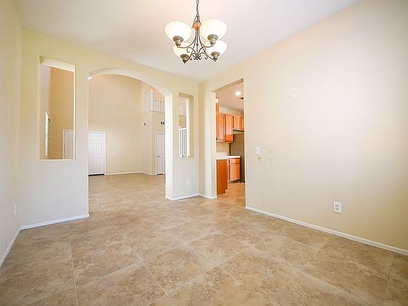4th image of 32533 Bramble Ct